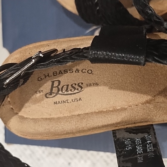 G.H. Bass Co. "Sadie" Heels - Size 7.5 - Picture 7 of 15
